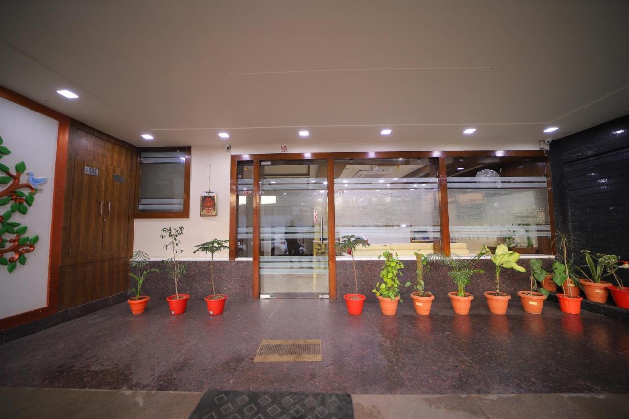 Hotel Royal Phoenix Agra  Exterior photo
