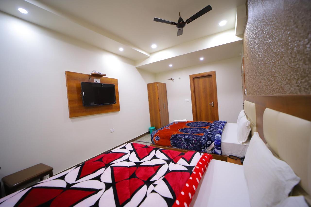 Hotel Royal Phoenix Agra  Exterior photo
