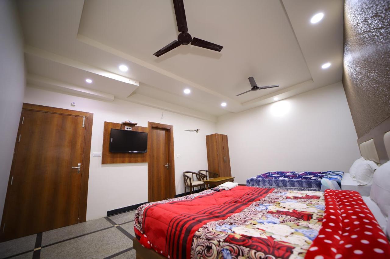 Hotel Royal Phoenix Agra  Exterior photo