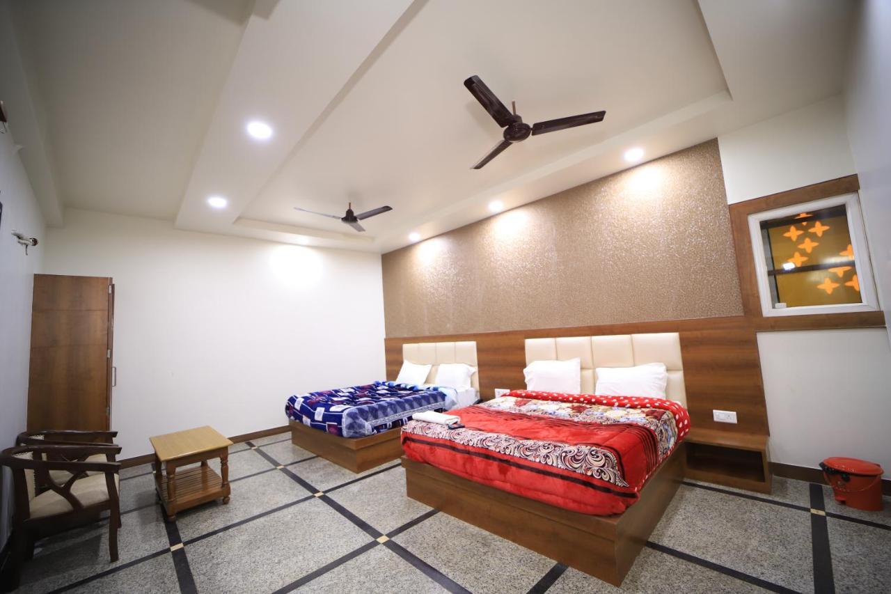 Hotel Royal Phoenix Agra  Exterior photo